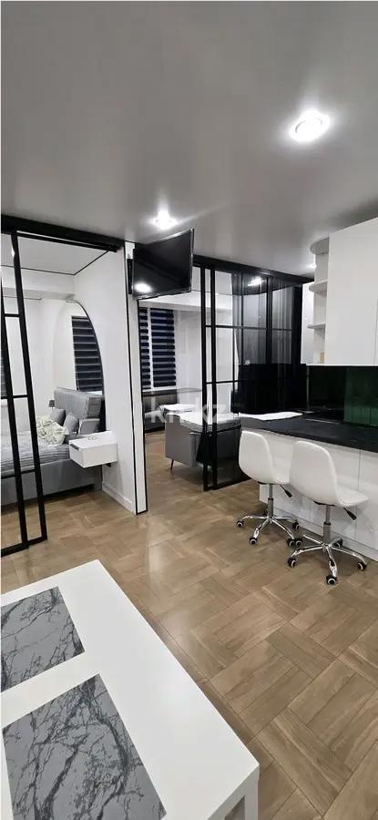 Продажа 2-комнатной квартиры, 39 м², ул. Есенова, дом  160/3 - Продажа и аренда недвижимости в Алматы фото 1 из 3