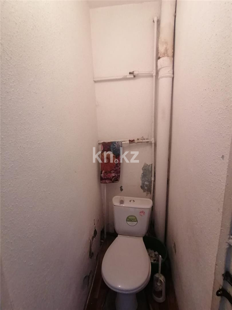 Продажа 3-комнатной квартиры, 63 м², ул. Орлова - Продажа  трехкомнатных квартир в Караганде с фото фото 8 из 9