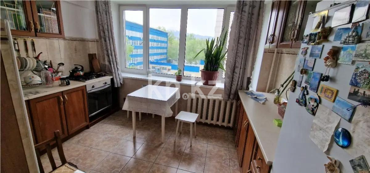 Продажа 3-комнатной квартиры, 84 м², ул. Жандосова, дом  57 в Алматы - фото 3