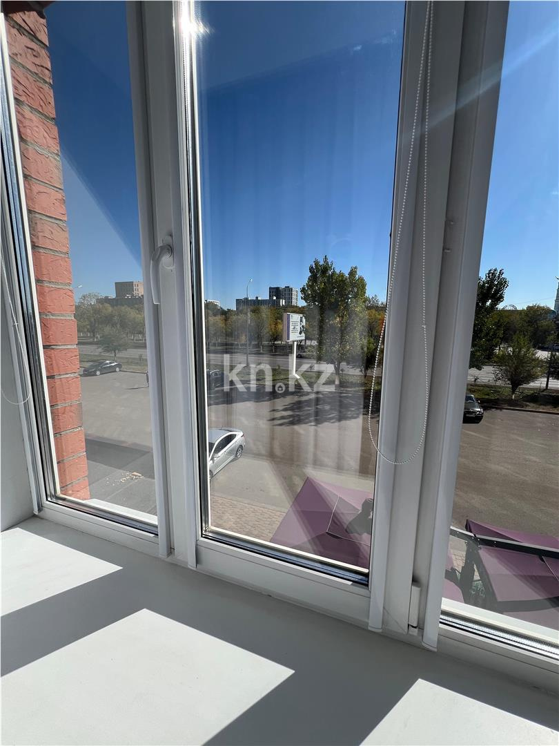 Продажа 3-комнатной квартиры, 100 м², ул. Дюсембекова - Продажа  трехкомнатных квартир в Караганде фото 8 из 21