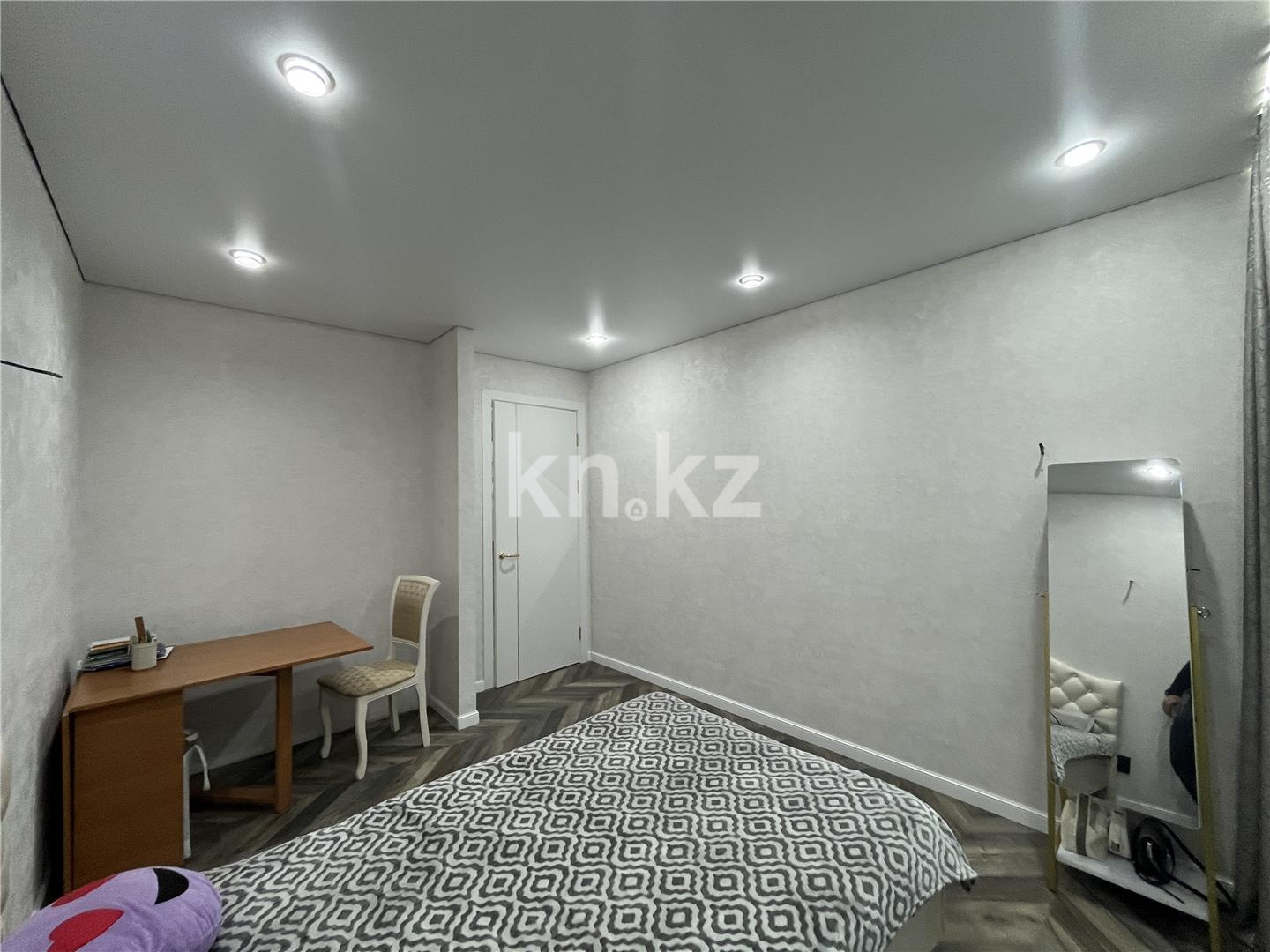 Продажа 4-комнатной квартиры, 110 м², ул. Букетова, дом  60/2 - Продажа квартир в Казахстане фото 13 из 39