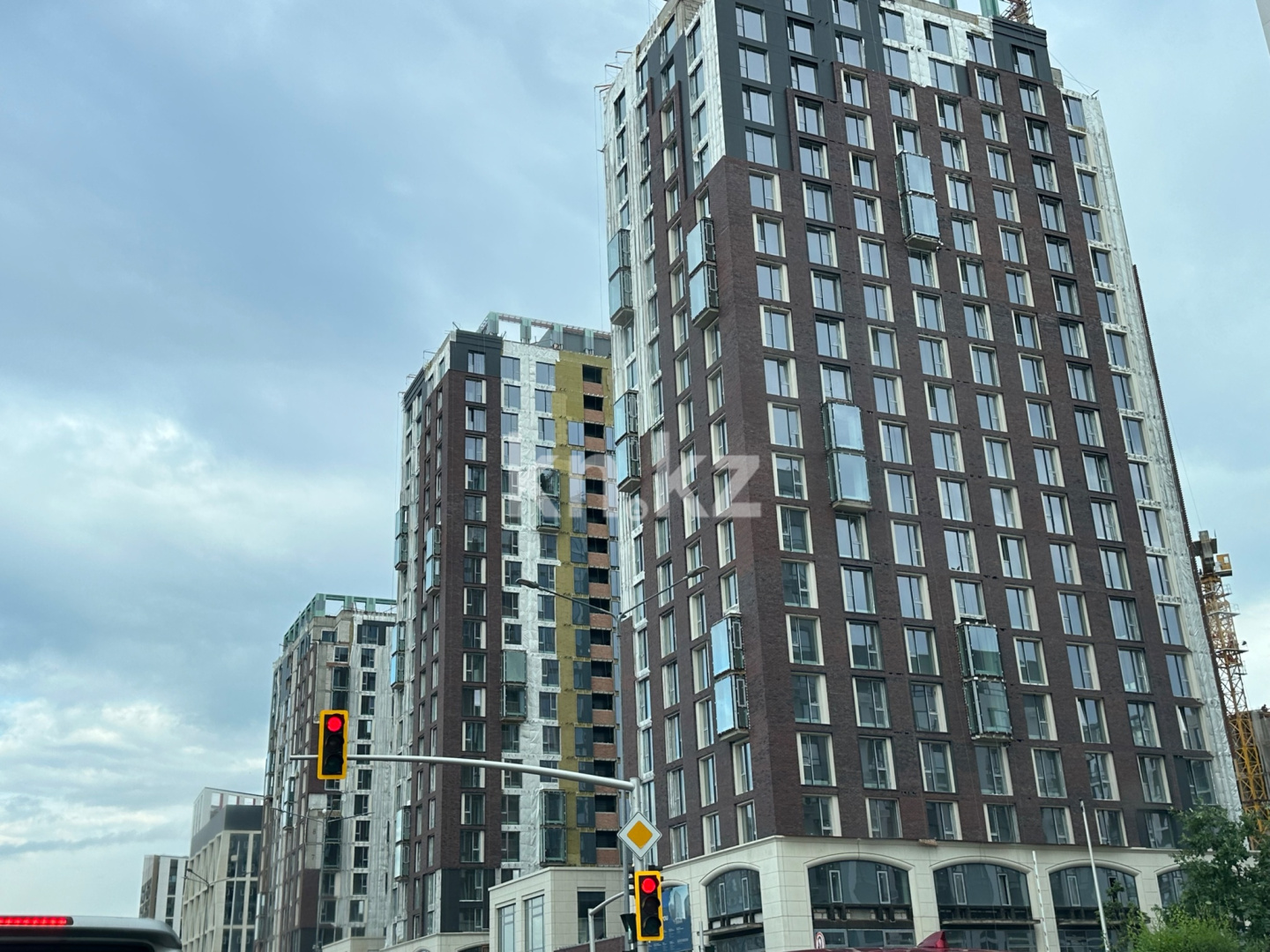 Продажа 5-комнатной квартиры, 163 м² - Продажа пятикомнатных и более квартир в р-не Нура Астаны фото 1 из 4