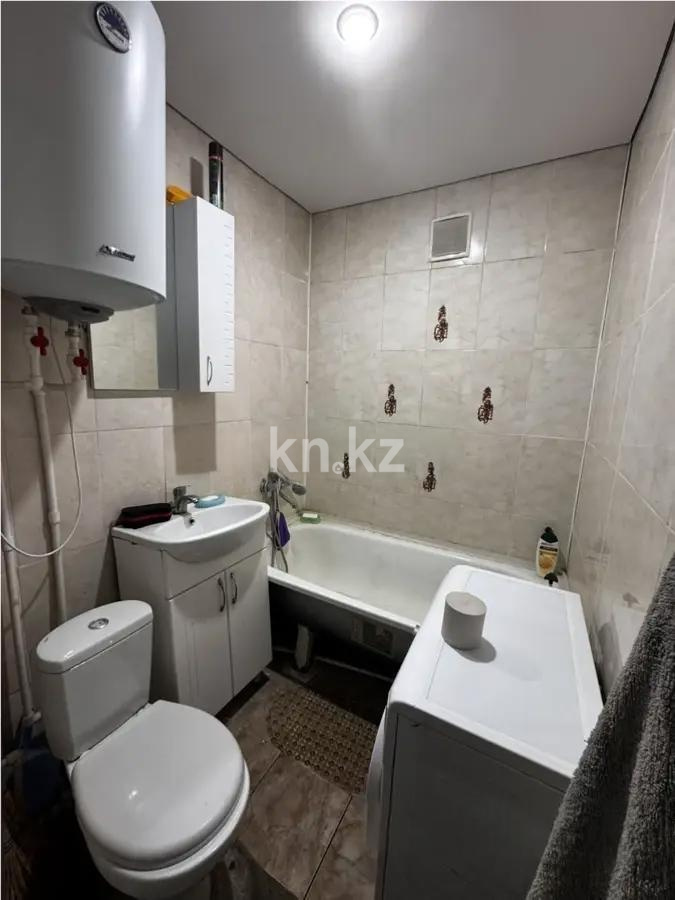 Продажа 2-комнатной квартиры, 45 м², ул. Ержанова, дом  63 в Караганде - фото 7