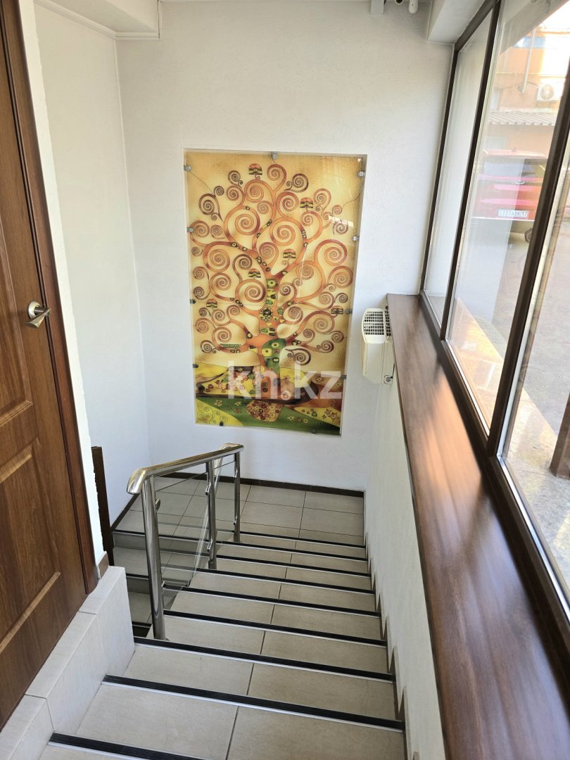 Продажа , 105 м², пр. Тауке хана, дом  10 - Продажа офисных и торговых помещений в Шымкенте фото 18 из 20