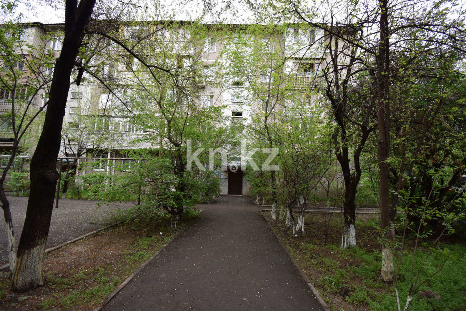 Продажа 2-комнатной квартиры, 43.2 м² - Продажа двухкомнатных квартир в панельном доме в Алматы - страница 32 фото 2 из 17