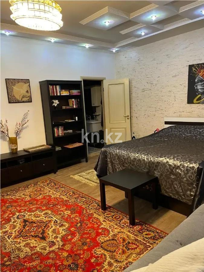 Продажа 2-комнатной квартиры, 90 м², пр. Аль-Фараби, дом  7/4а в Алматы - фото 2