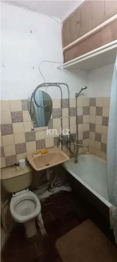 Продажа 2-комнатной квартиры, 42 м², ул. Муканова, дом  2 в Караганде - фото 4