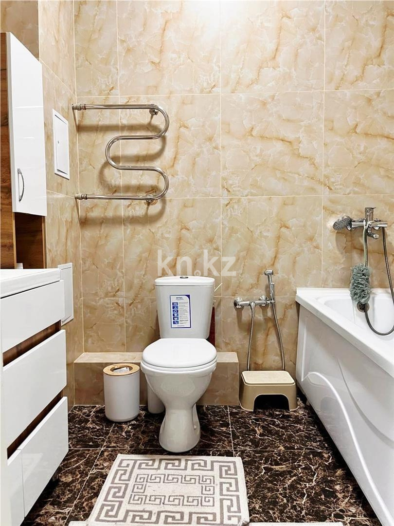 Продажа 3-комнатной квартиры, 87 м², ул. Нарикбаева в Астане - фото 8