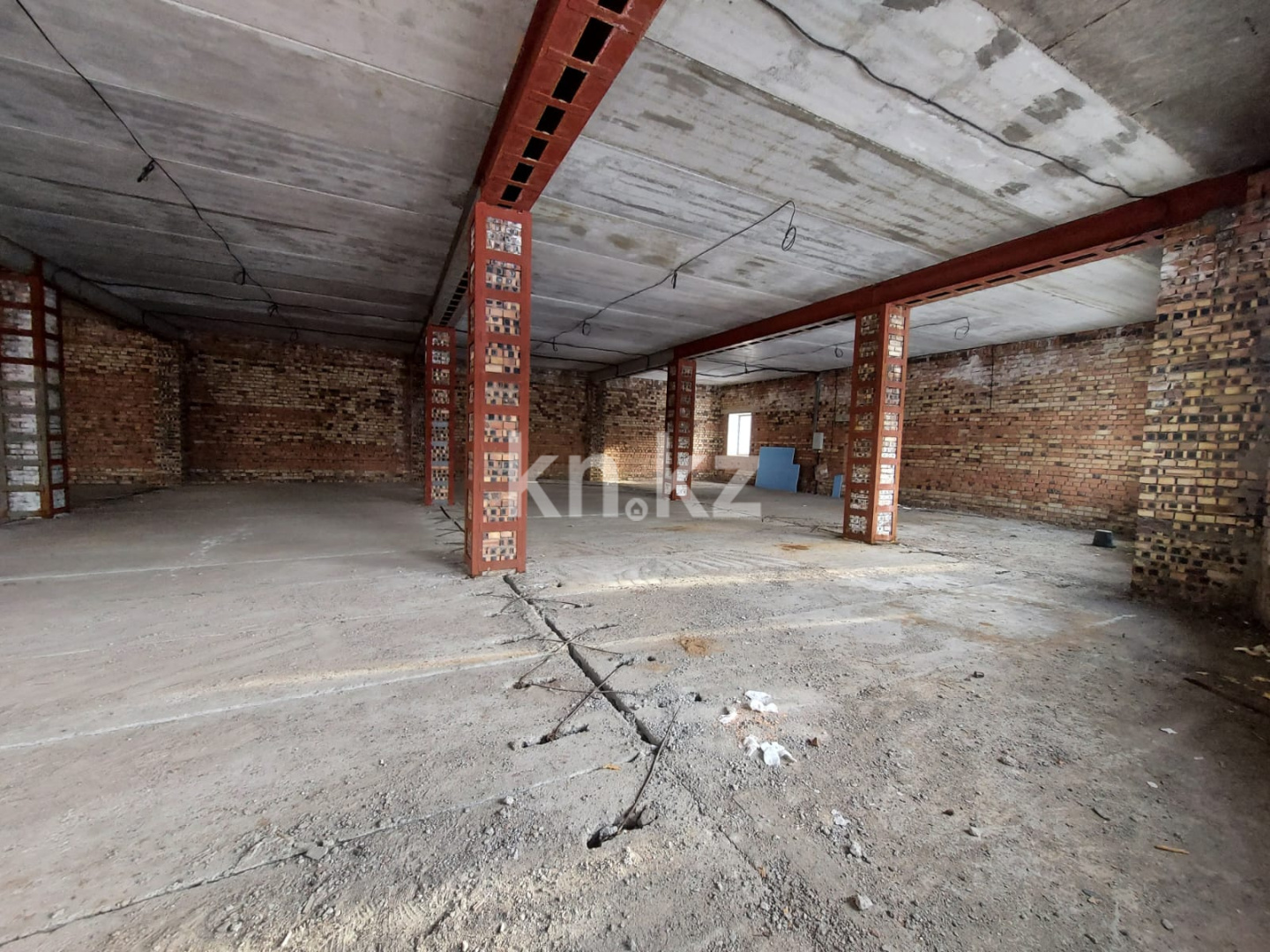 Продажа , 2198.7 м², пр. Шахтеров - Продажа зданий в Караганде фото 7 из 19