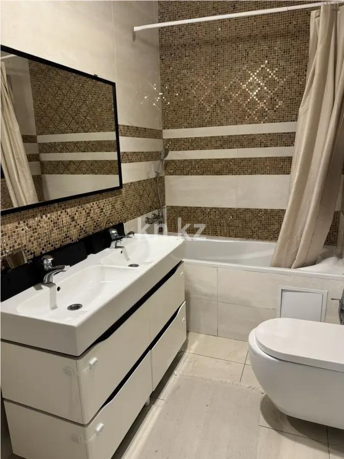 Продажа 3-комнатной квартиры, 130 м², ул. Туркестан, дом  14/2 в Астане - фото 5