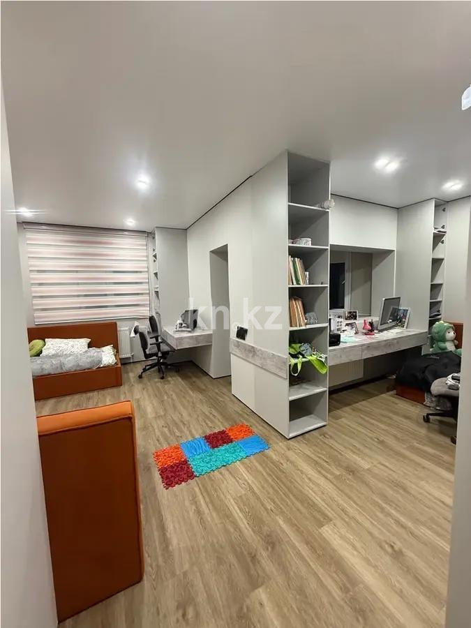 Продажа 4-комнатной квартиры, 112 м², ул. Кенесары хана, дом  54/1 в Алматы - фото 3
