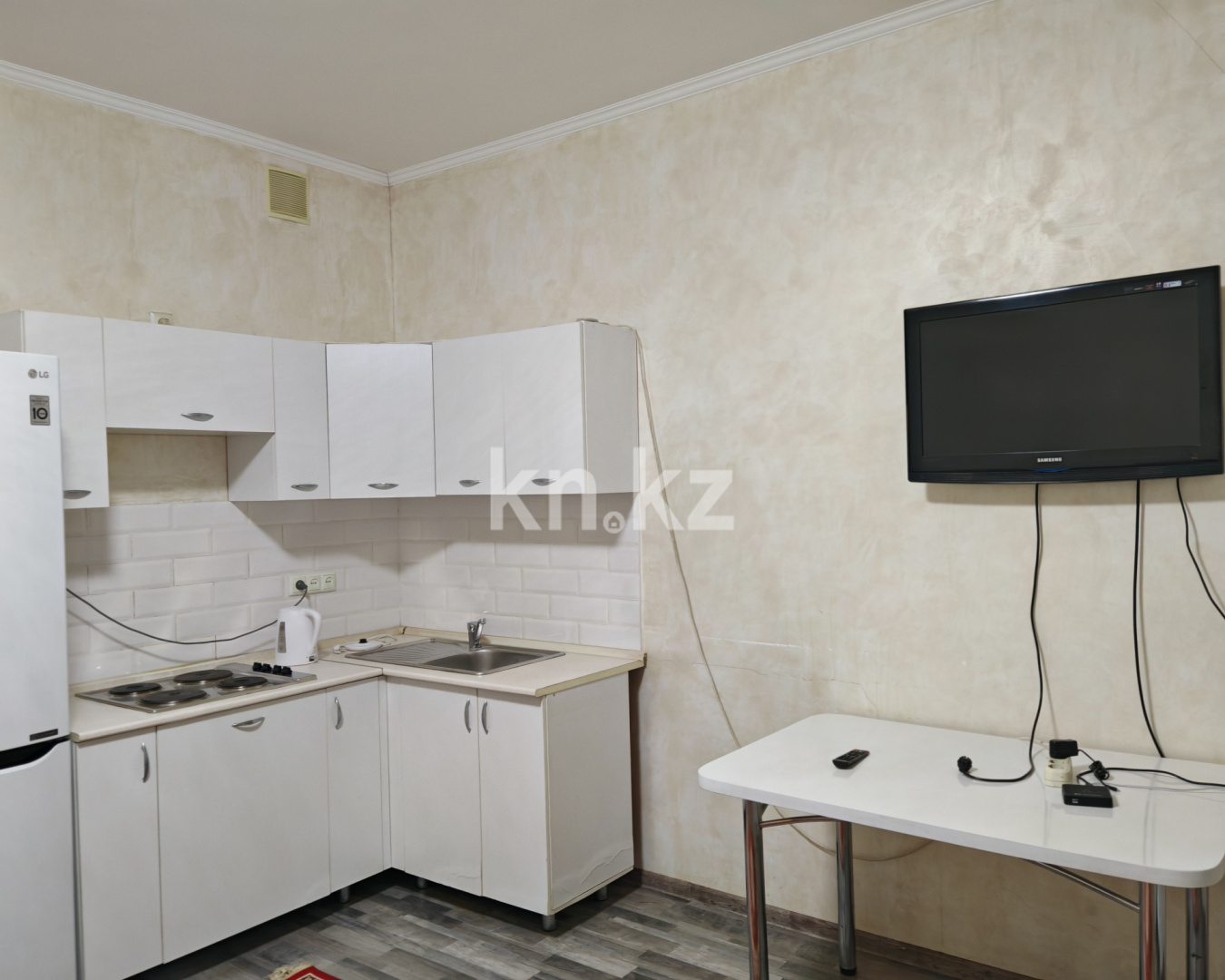 Продажа 1-комнатной квартиры, 27 м², ул. Омарова, дом  27 в Астане - фото 2