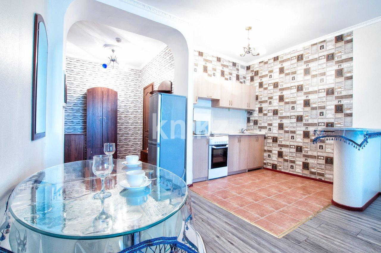 Аренда 1-комнатной квартиры посуточно, 48 м², ул. Достык, дом  5 - ул. Сауран - Аренда квартир помесячно в Казахстане фото 2 из 3
