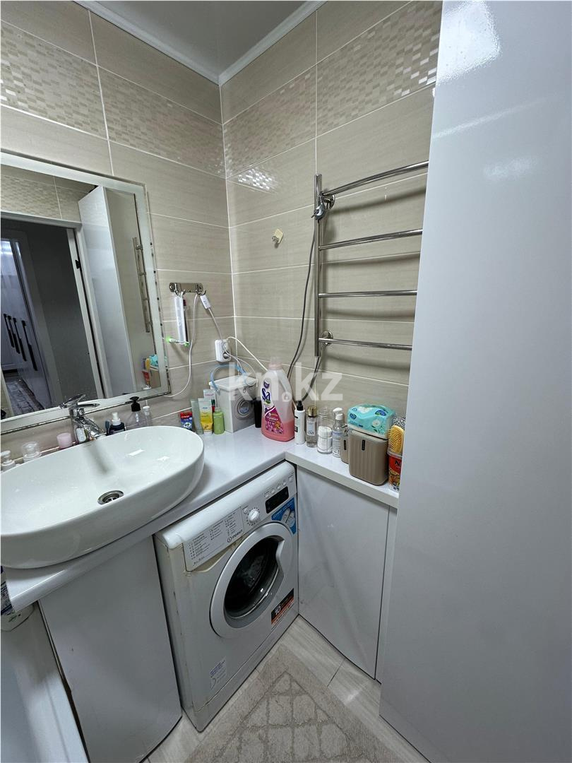 Продажа 3-комнатной квартиры, 64 м², мкр. Восток-3 - Продажа  трехкомнатных квартир в Караганде с фото фото 14 из 20