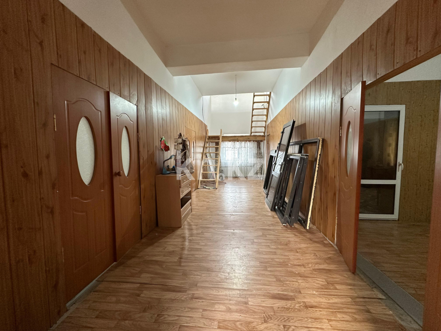 Продажа 6-комнатного дома, 475 м² - Продажа домов, коттеджей в Караганде - страница 2 фото 5 из 12