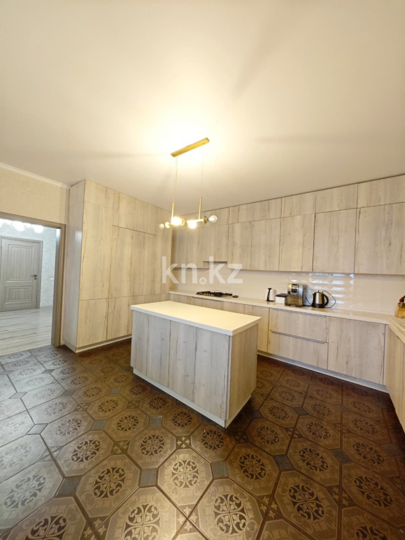 Продажа 7-комнатного дома, 450 м² в Караганде - фото 6