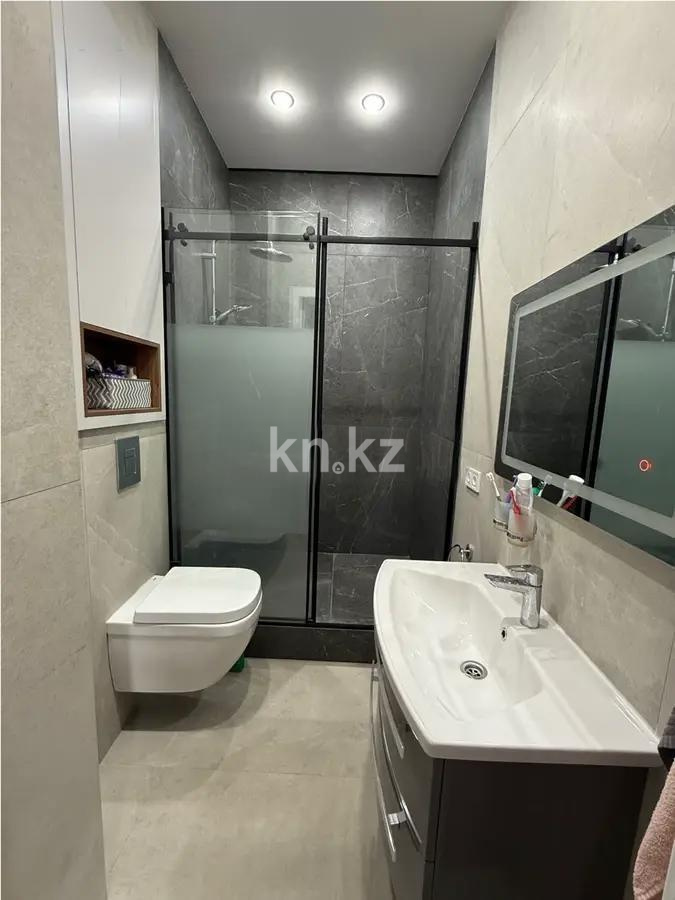 Продажа 4-комнатной квартиры, 136.8 м², ул. Токпанова, дом  8 в Астане - фото 4