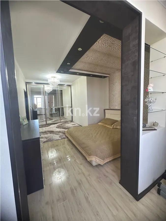 Продажа 4-комнатной квартиры, 130 м², ул. Кенесары хана, дом  54/14 - Продажа квартир в Алматы фото 1 из 2
