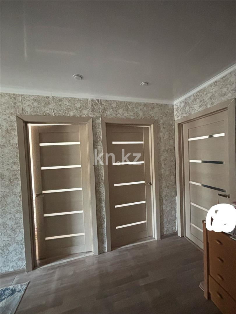 Продажа 3-комнатной квартиры, 62 м², мкр-н 17, дом  49 в Караганде - фото 7