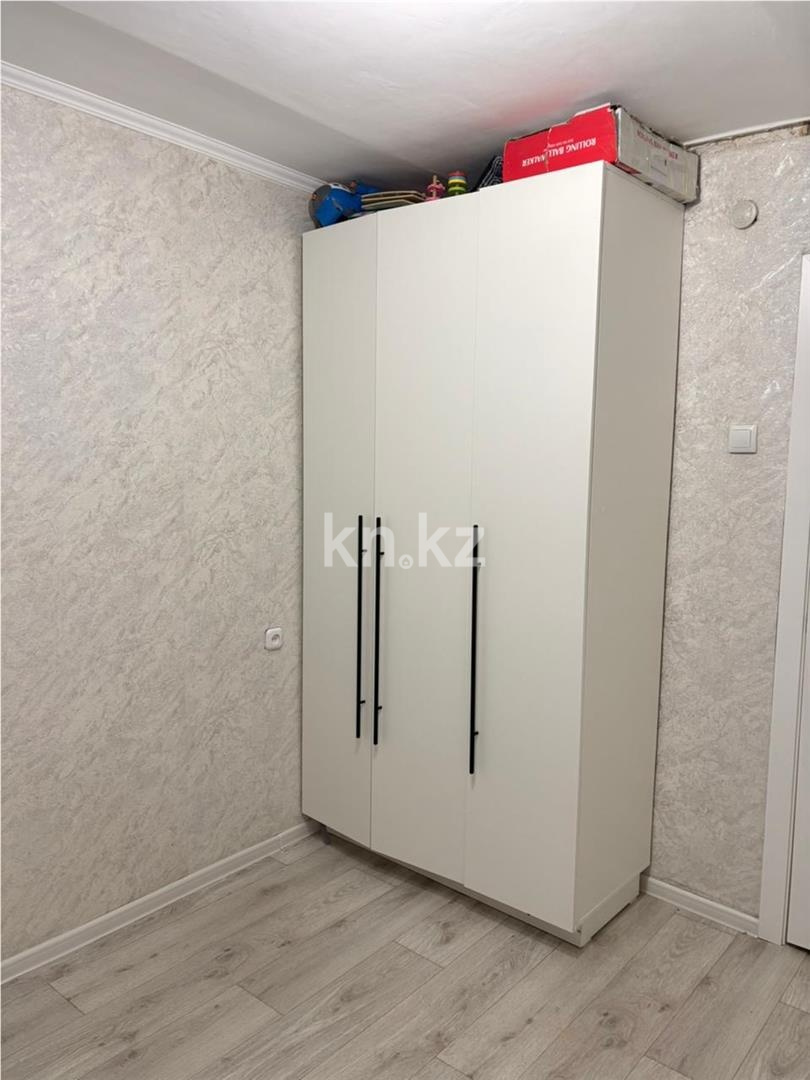Продажа 3-комнатной квартиры, 60 м² - Продажа трехкомнатных квартир в кирпичном доме в Караганде фото 9 из 13