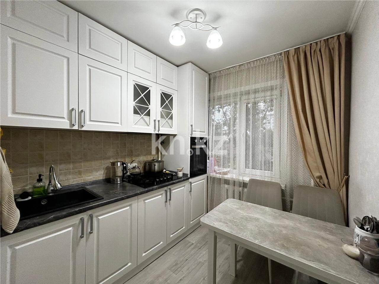 Продажа 3-комнатной квартиры, 63 м², ул. Муканова - Продажа  трехкомнатных квартир в Караганде фото 7 из 13