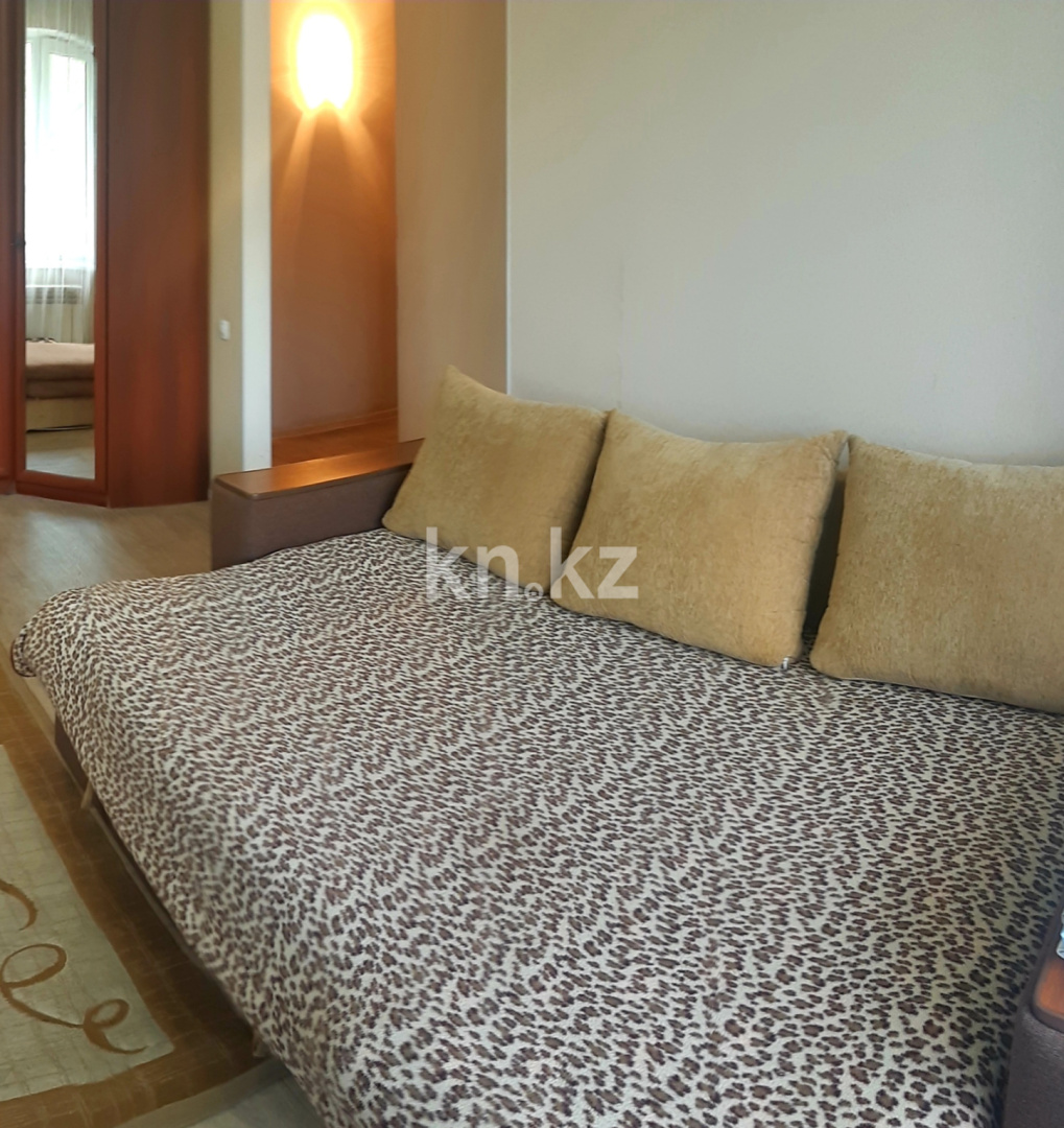 Аренда 1-комнатной квартиры посуточно, 36 м² - Продажа гаражей в Усть-Каменогорске фото 3 из 8