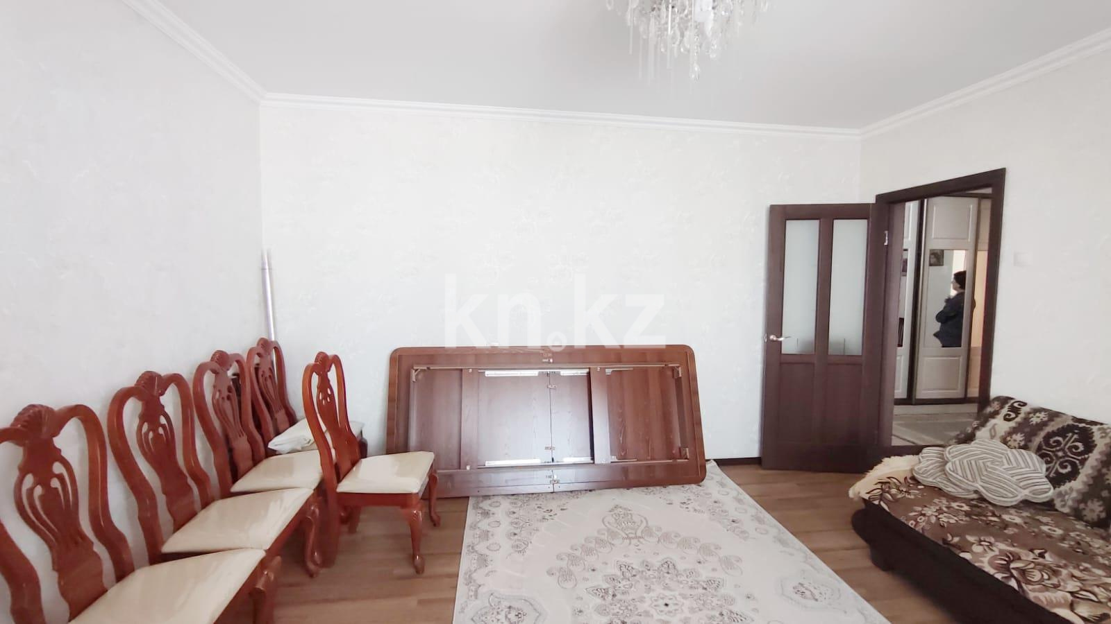 Продажа 3-комнатной квартиры, 63 м², мкр-н Восток-3 в Караганде - фото 2