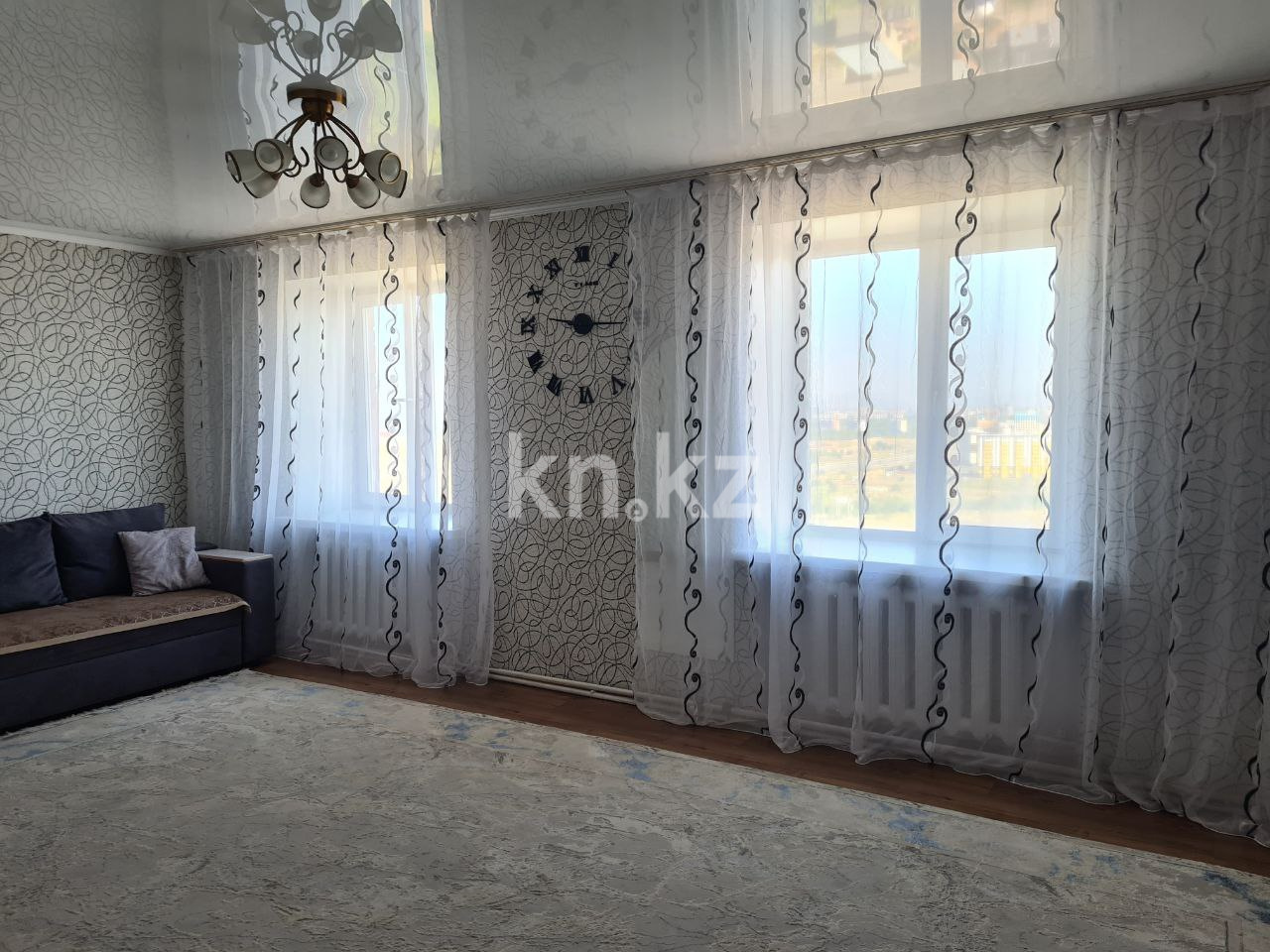 Продажа 3-комнатной квартиры, 58.4 м², ул. Жастар, дом  37/2 - Продажа квартир в Усть-Каменогорске с фото фото 1 из 28