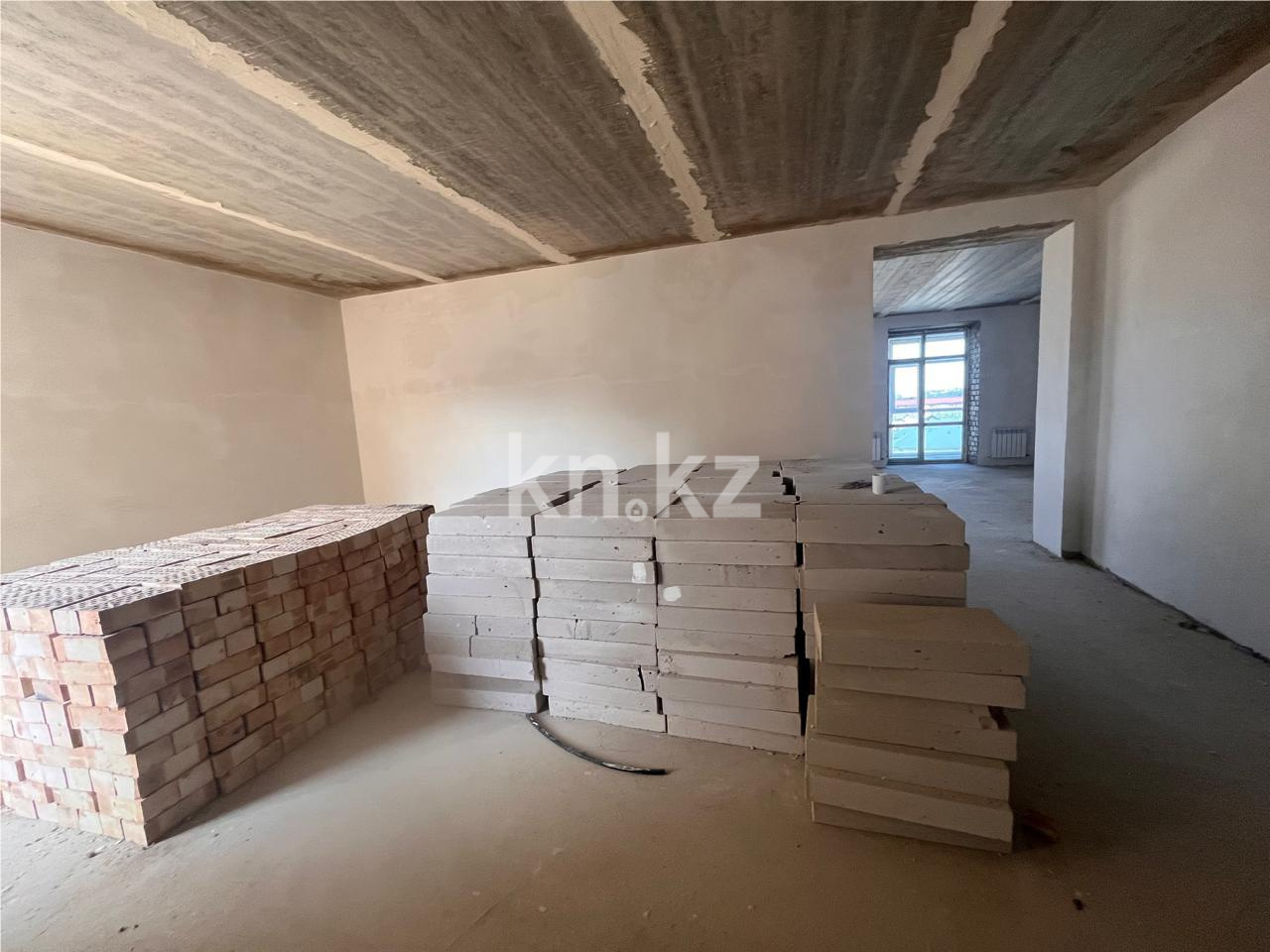 Продажа 4-комнатной квартиры, 118 м², ул. Букетова, дом  3/3 - Продажа  четырехкомнатных квартир в Караганде фото 7 из 10