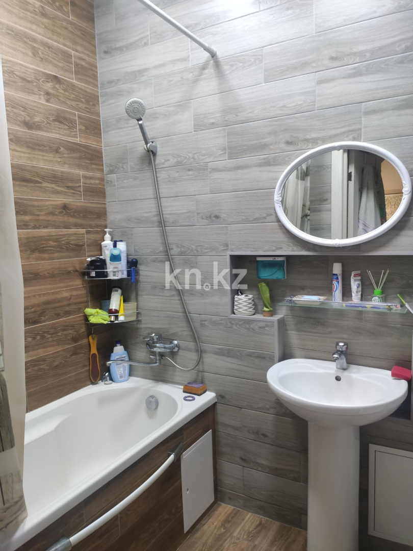 Продажа 3-комнатной квартиры, 77 м², ул. Лободы, дом  22 - Продажа  трехкомнатных квартир в Караганде без посредников фото 9 из 11