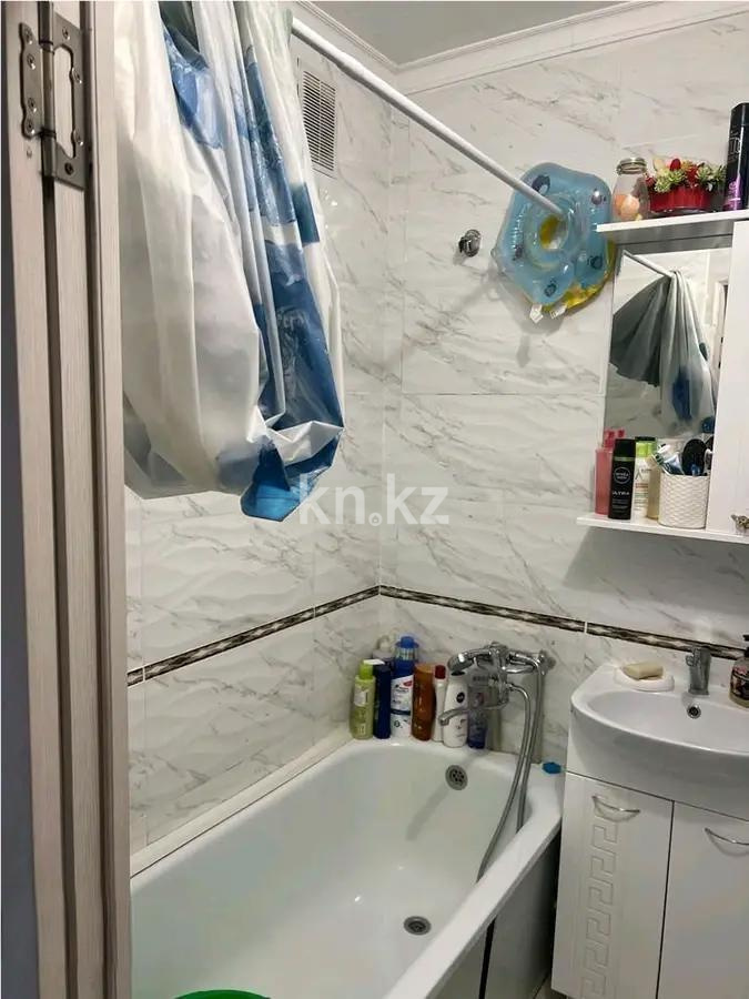 Продажа 3-комнатной квартиры, 65.8 м², мкр-н Аксай-2, дом  11 в Алматы - фото 5