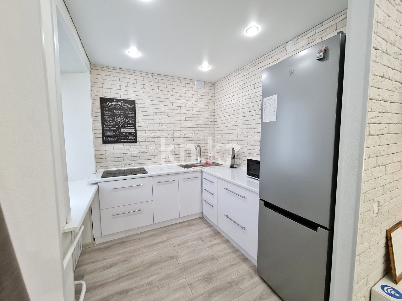 Аренда 1-комнатной квартиры посуточно, 35 м², Торайгырова, дом  53 - Аренда жилой и коммерческой недвижимости в Павлодаре фото 4 из 6