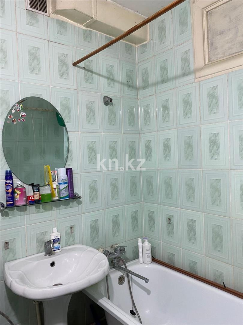 Продажа 1-комнатной квартиры, 33 м², мкр-н 18 - Продажа жилой и коммерческой недвижимости в Караганде фото 6 из 8