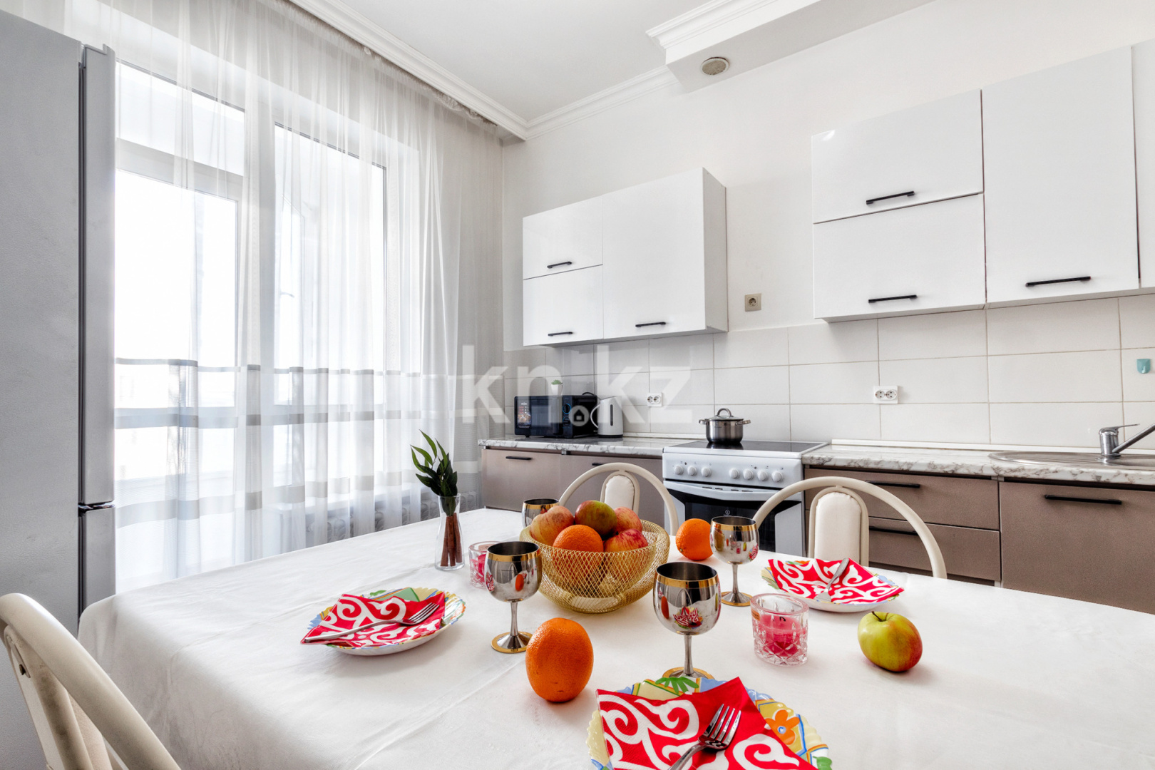 Аренда 3-комнатной квартиры посуточно, 100 м², пр. Кабанбай батыра, дом  60/4 в Астане - фото 6