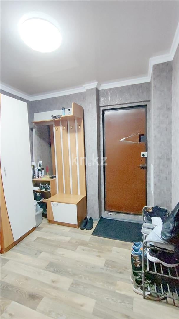 Продажа 3-комнатной квартиры, 63 м², мкр-н Восток-2 - Продажа квартир в Караганде фото 10 из 11