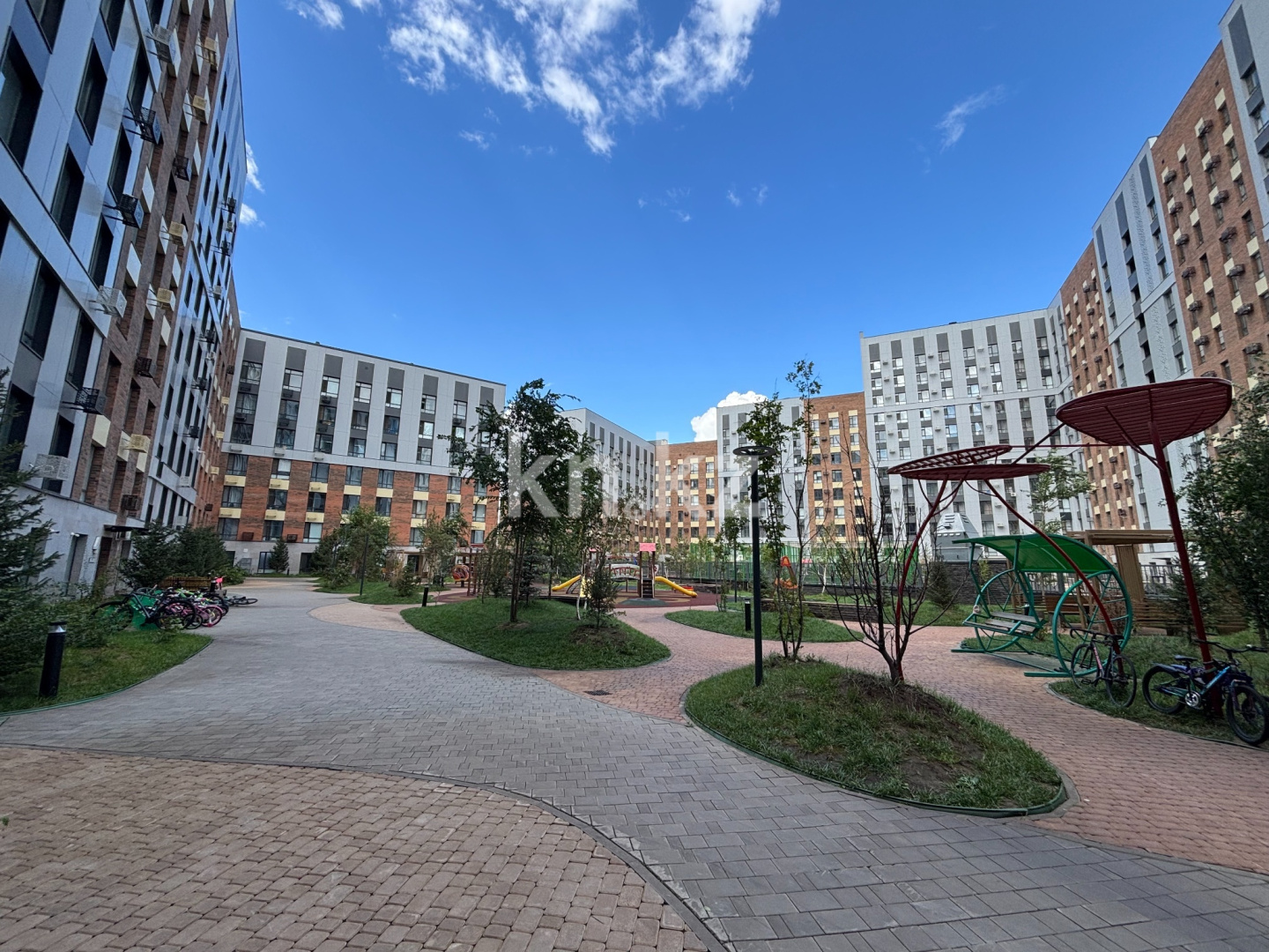 Продажа 2-комнатной квартиры, 40.2 м² - Продажа жилой и коммерческой недвижимости в Астане фото 1 из 18