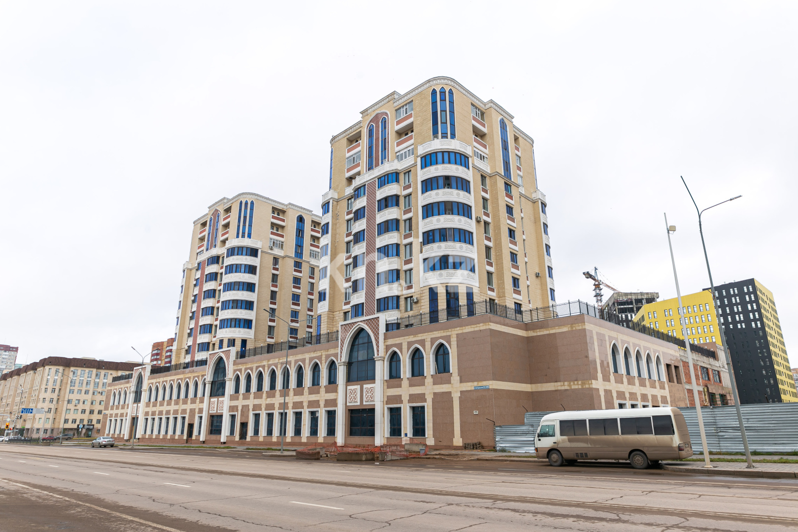 Продажа 2-комнатной квартиры, 77 м², ул. Байтурсынова, дом  29б в Астане - фото 10