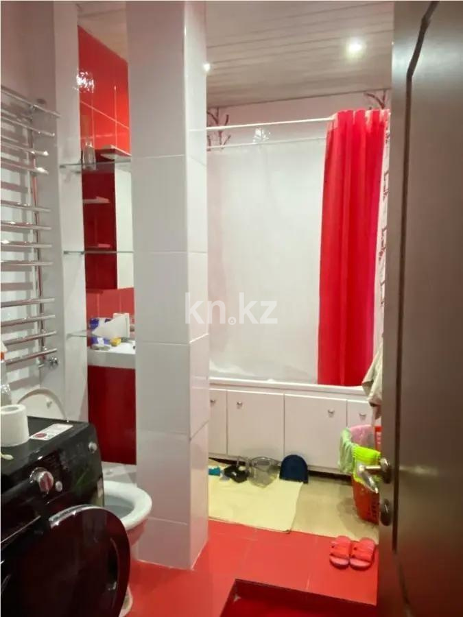 Продажа 3-комнатной квартиры, 72.8 м², ул. Карасай батыра, дом  156 в Алматы - фото 4