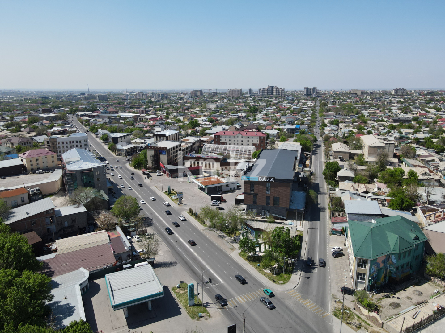 Аренда здания, 1000 м² - Аренда недвижимости в Шымкенте фото 3 из 13