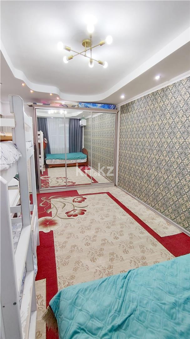 Продажа 3-комнатной квартиры, 63 м², мкр-н 14 - Продажа квартир в Караганде фото 7 из 15