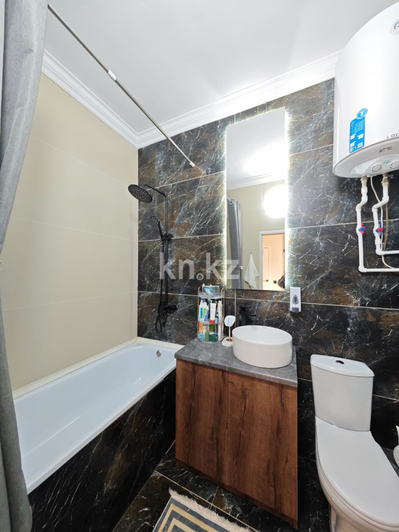 Продажа 4-комнатной квартиры, 90 м², ул. Дюсембекова, дом  44/2 в Караганде - фото 14