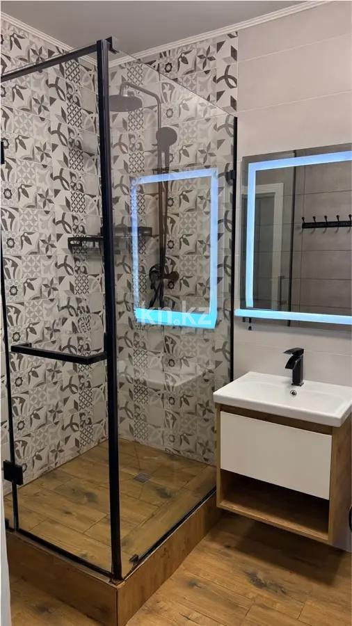 Продажа 2-комнатной квартиры, 65 м², ул. Сатпаева, дом  90/16 в Алматы - фото 4