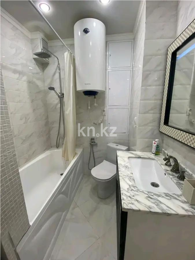 Продажа 3-комнатной квартиры, 59 м², ул. Воинов-Интернационалистов - Продажа квартир в Караганде фото 8 из 12