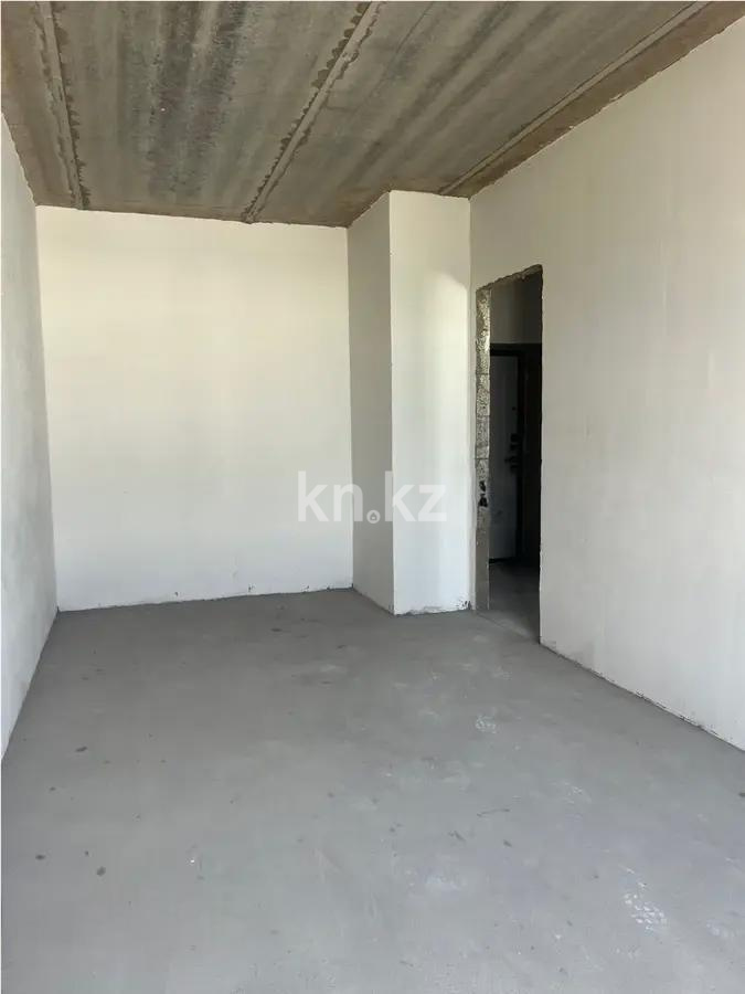 Продажа 1-комнатной квартиры, 40 м², ул. Нажимеденова, дом  28 в Астане