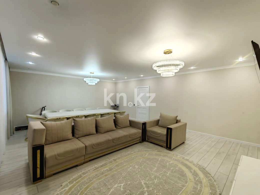 Продажа 4-комнатной квартиры, 143 м², мкр. Голубые Пруды, дом  5/4 - Продажа квартир в Караганде с фото фото 5 из 36