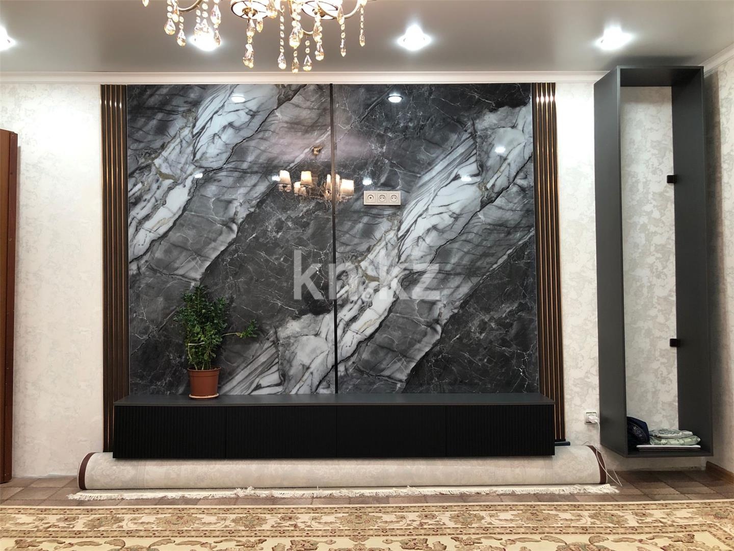 Продажа 4-комнатной квартиры, 79 м², ул. Гапеева, дом  1 - Продажа  четырехкомнатных квартир в Караганде фото 2 из 20