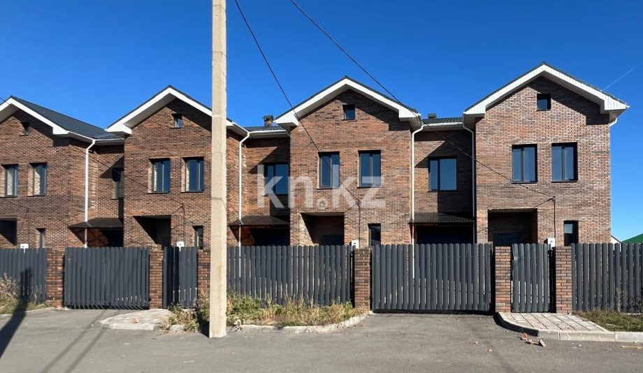 Продажа 5-комнатного дома, 202.1 м², М.Рахимбекова - Продажа квартир в Караганде фото 1 из 8