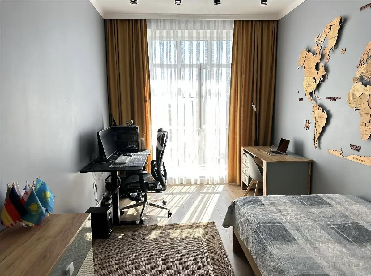 Продажа 4-комнатной квартиры, 131.4 м² в Астане - фото 4