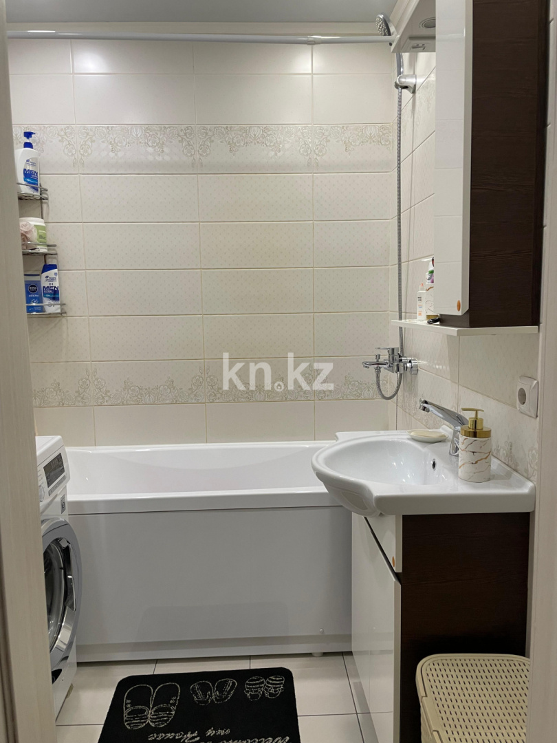 Продажа 2-комнатной квартиры, 68 м², пр. Республики, дом  1/4 - Продажа  двухкомнатных квартир в Караганде фото 15 из 25