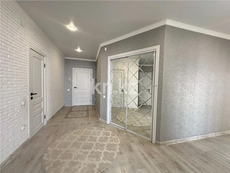 Продажа 3-комнатной квартиры, 104 м², пр. Республики, дом  42 в Караганде - фото 7